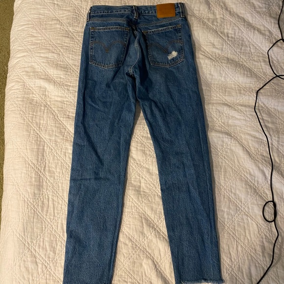 Levi’s Wedgie Jeans - Picture 2 of 4